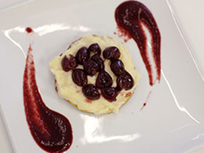 Cherry-tart-and-jelly-glazed-with-cherry-compote
